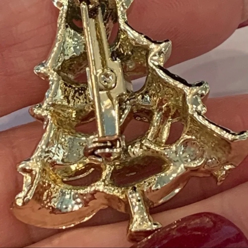 Silver tone Christmas tree brooch
